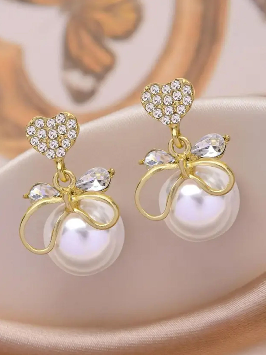 Heart Bow and Pearl Drop Earrings