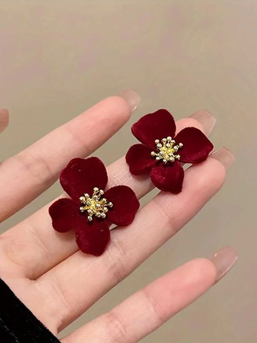Velvet Flower Earring | 2 Colors