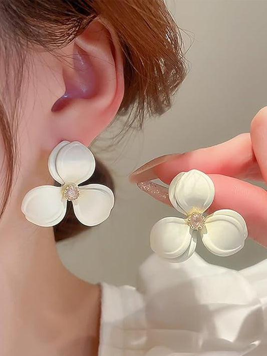 Acrylic White Flower Earrings