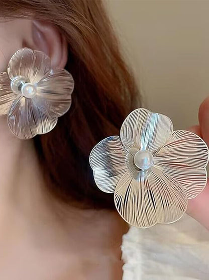 Petal Flower Earrings | 2 Colors